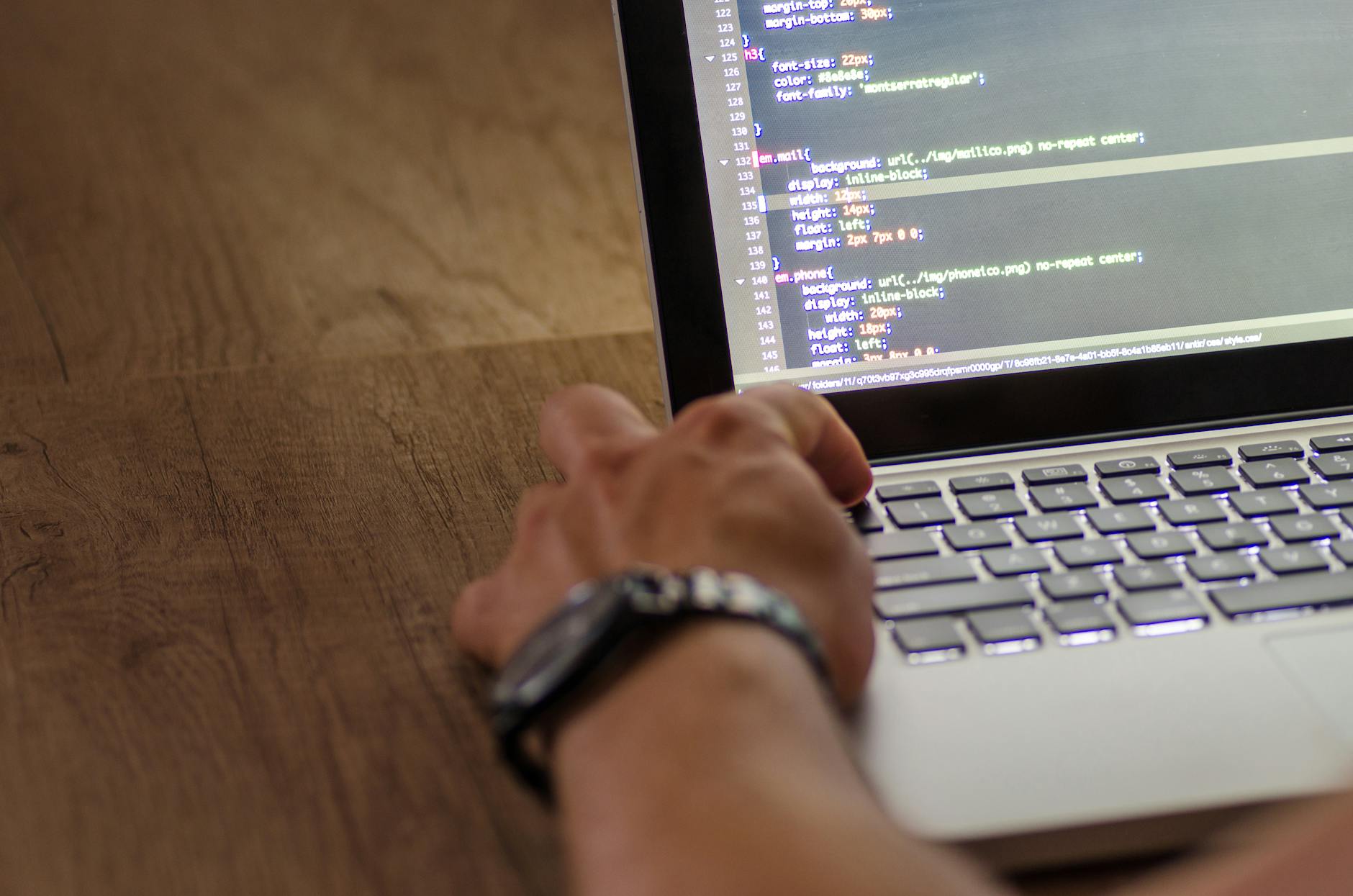 龙虾多平台系统兼容性与环境检查清单示意图